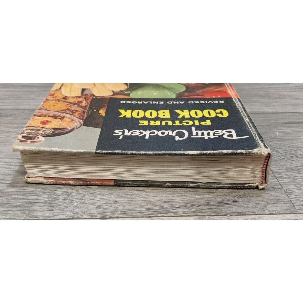 Betty Crocker's Picture Cook Book Revised Enlarged Second Edition 4th Print 1956
